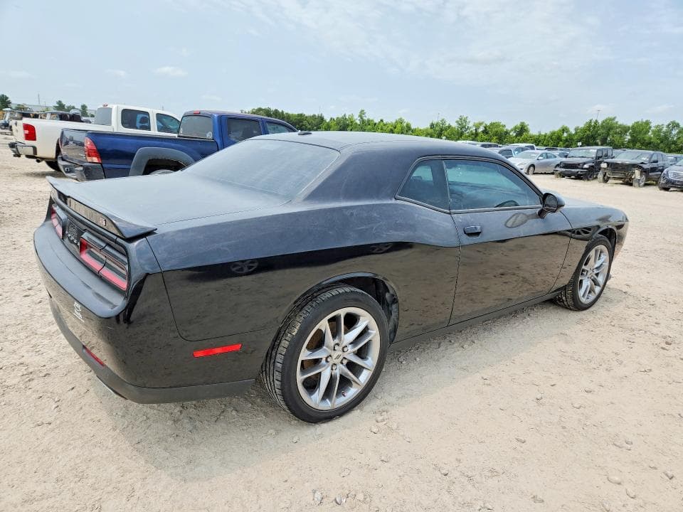 2022 DODGE CHALLENGER GT 3