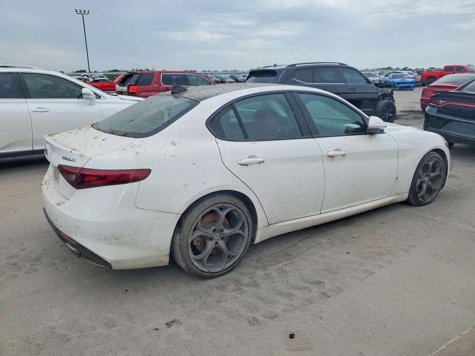 2017 ALFA ROMEO GIULIA TI TI 3