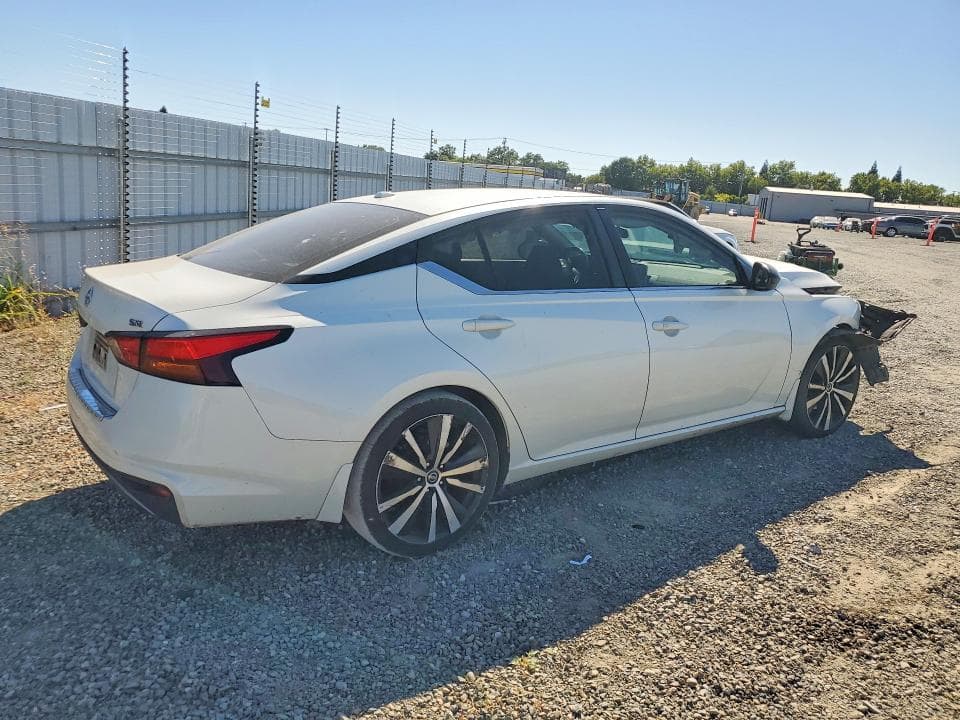 2019 NISSAN ALTIMA SR 3