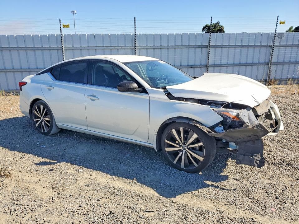 2019 NISSAN ALTIMA SR 4