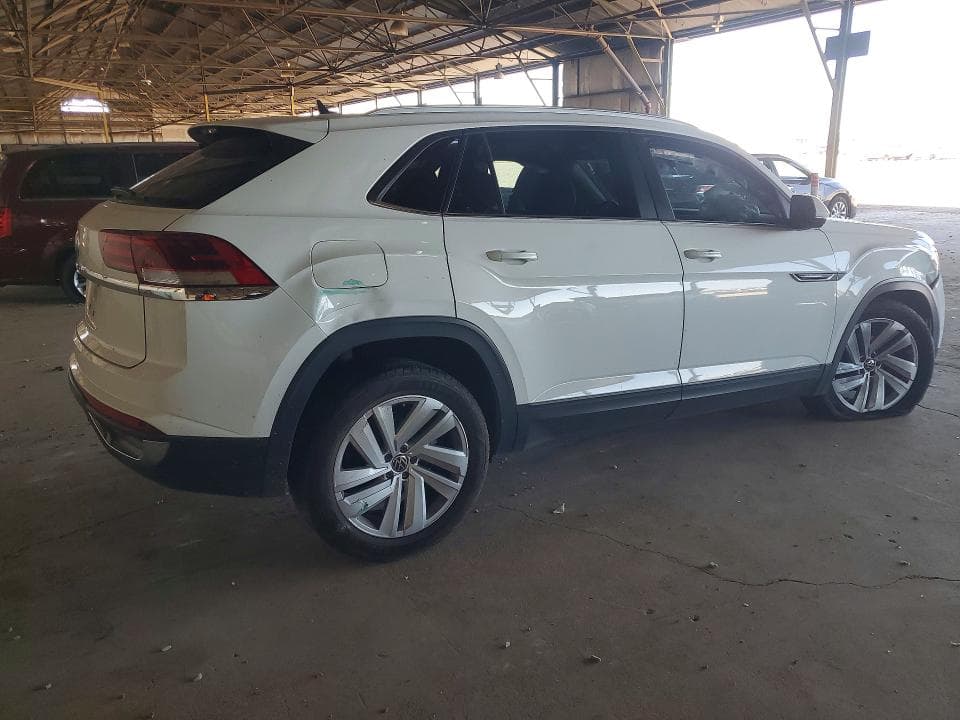 2022 VOLKSWAGEN ATLAS CROSS SPORT SE 3