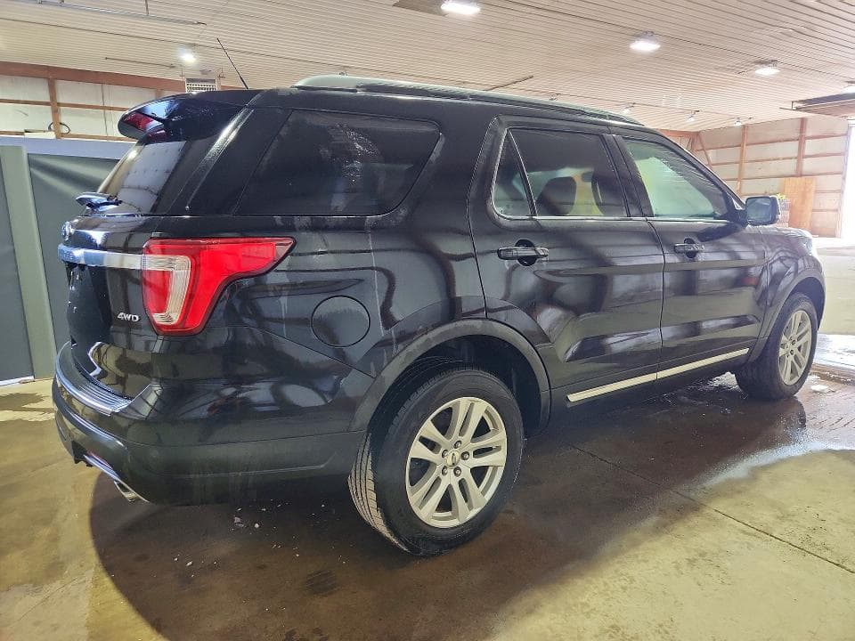 2018 FORD EXPLORER XLT 4