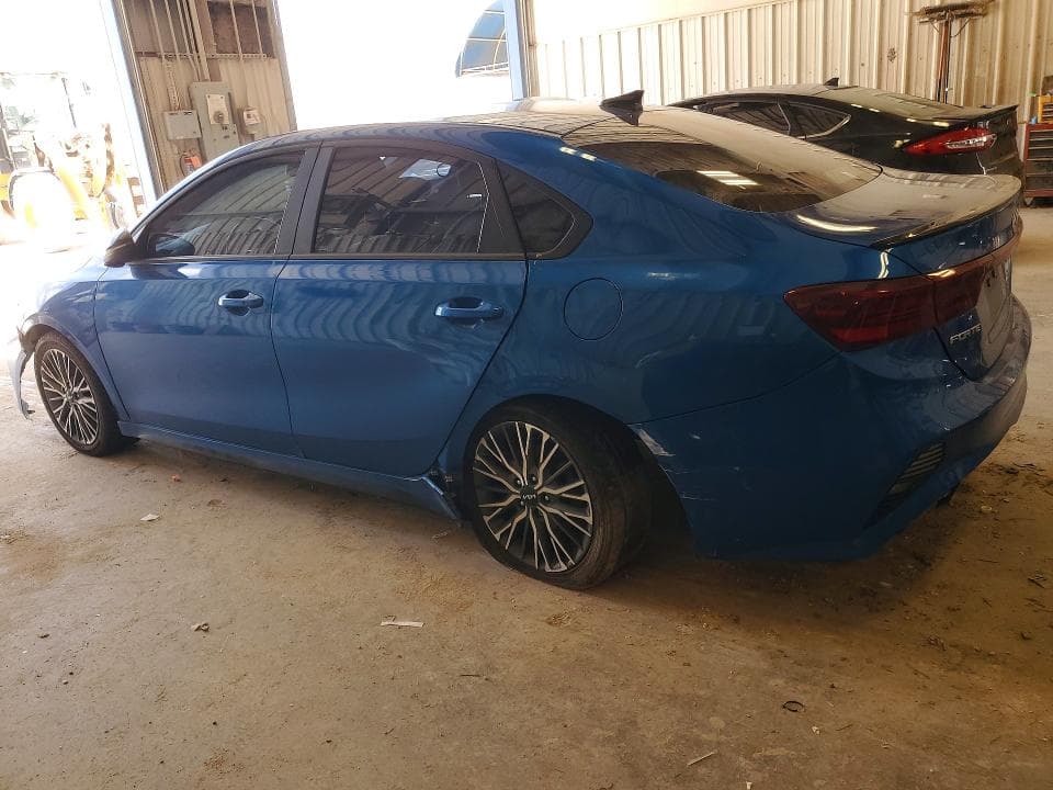 2022 KIA FORTE GT LINE 2