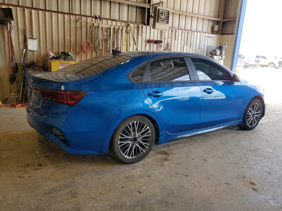 2022 KIA FORTE GT LINE 3