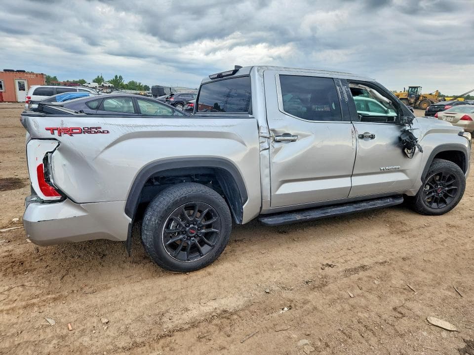2023 TOYOTA TUNDRA CREWMAX LIMITED CREWMAX LIMITED 3
