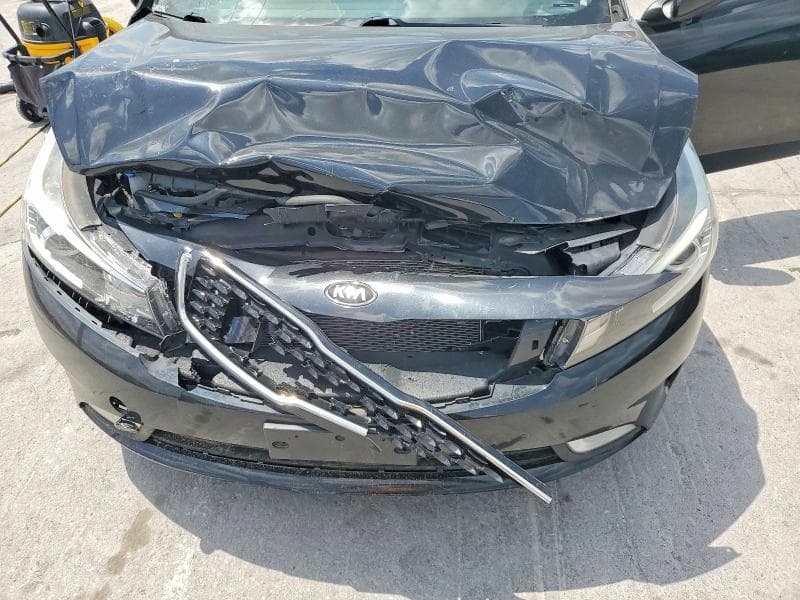 2017 KIA FORTE EX 11
