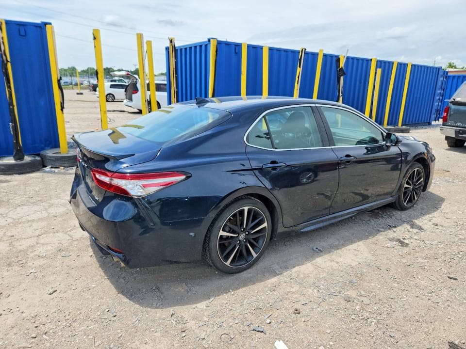 2019 TOYOTA CAMRY XSE XSE 3