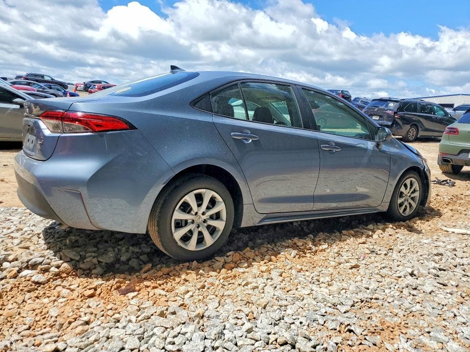 2023 TOYOTA COROLLA LE 3