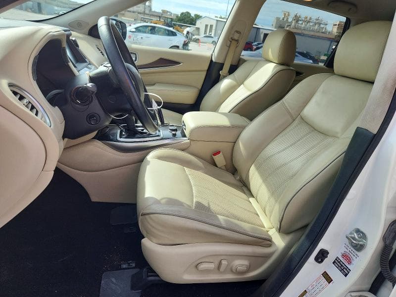 2017 INFINITI QX60 BASE 7