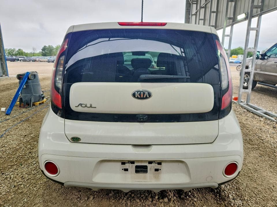 2019 KIA SOUL + 6