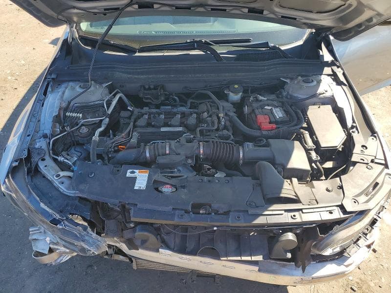 2018 HONDA ACCORD 4D 11