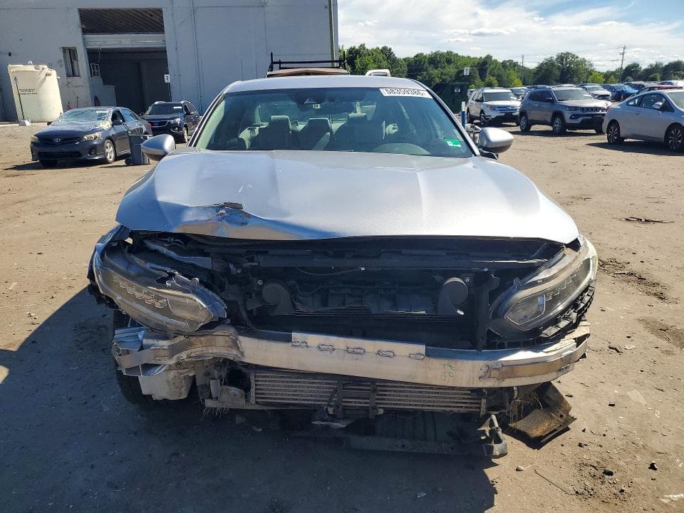 2018 HONDA ACCORD 4D 5