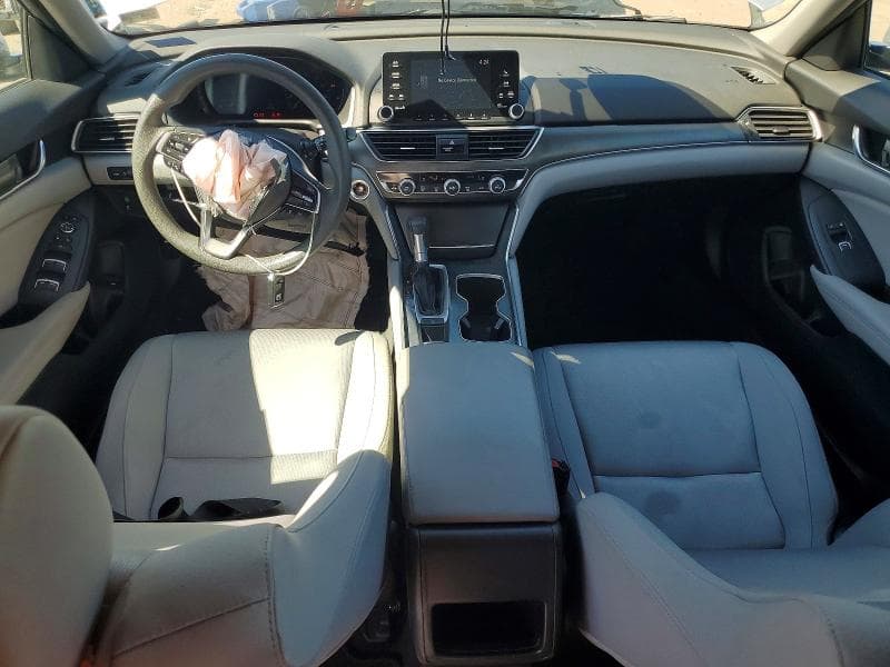 2018 HONDA ACCORD 4D 8