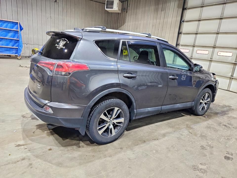 2016 TOYOTA RAV4 XLE XLE 3