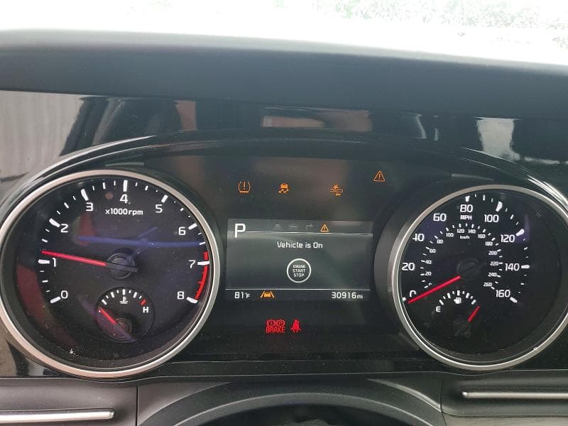 2024 KIA CARNIVAL EX 9