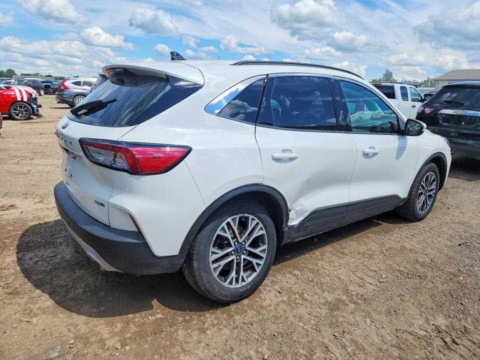 2020 FORD ESCAPE 3