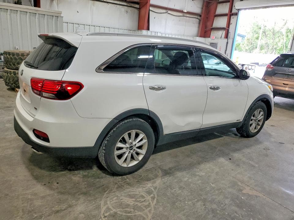 2019 KIA SORENTO LX 3