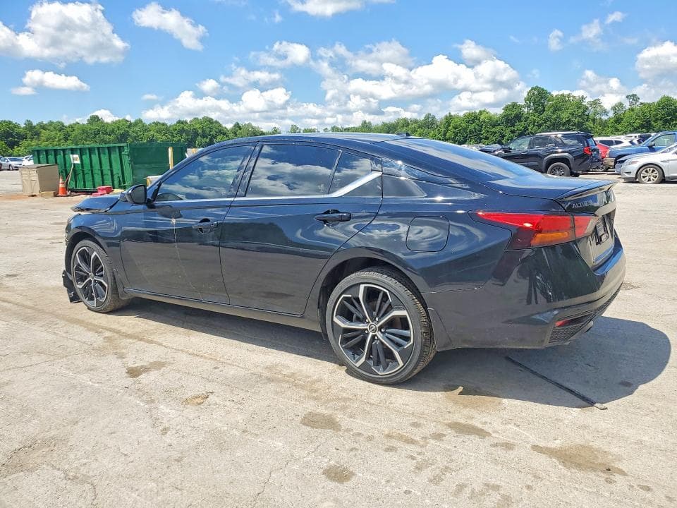 2024 NISSAN ALTIMA SR 2