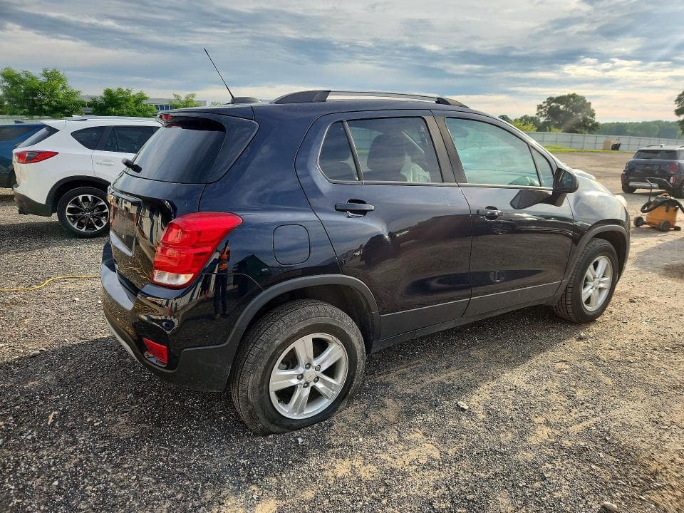 2021 CHEVROLET TRAX 1LT 3