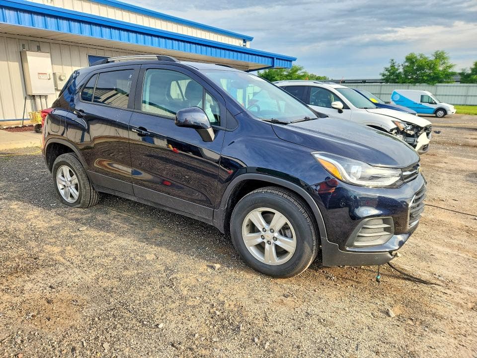 2021 CHEVROLET TRAX 1LT 4