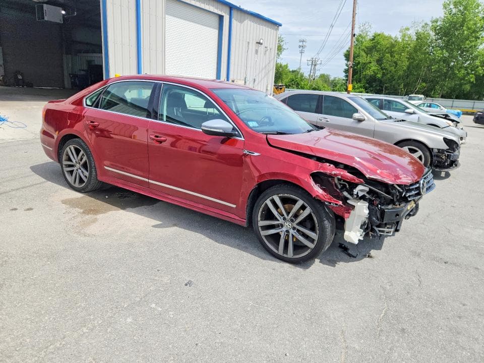 2017 VOLKSWAGEN PASSAT R-LINE 4