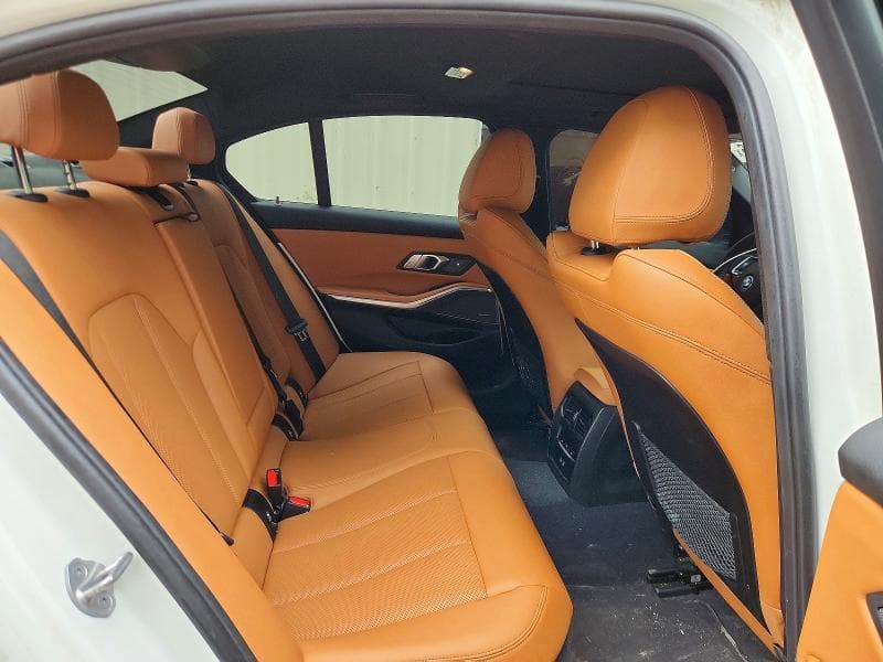 2023 BMW 330XE 10