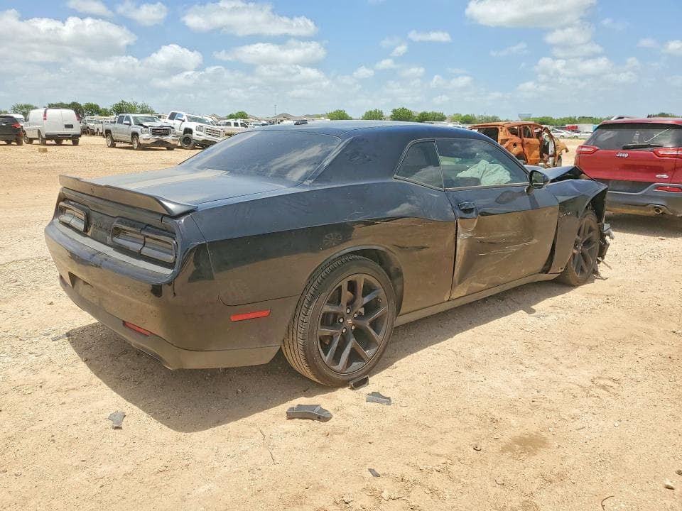 2022 DODGE CHALLENGER R/T 3