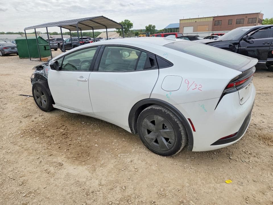 2025 TOYOTA PRIUS LE 2