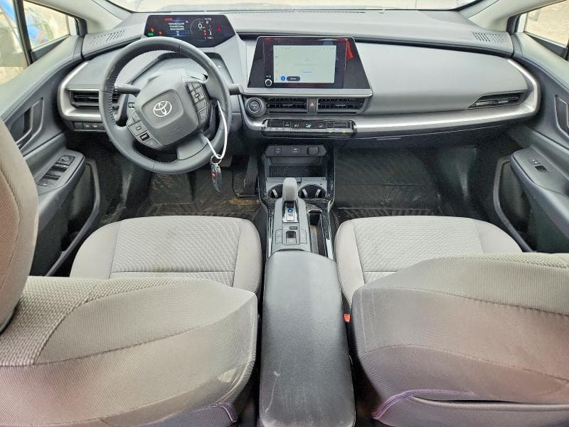 2025 TOYOTA PRIUS LE 8