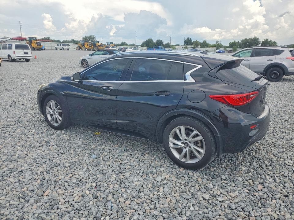2018 INFINITI QX30 ESSENTIAL 2