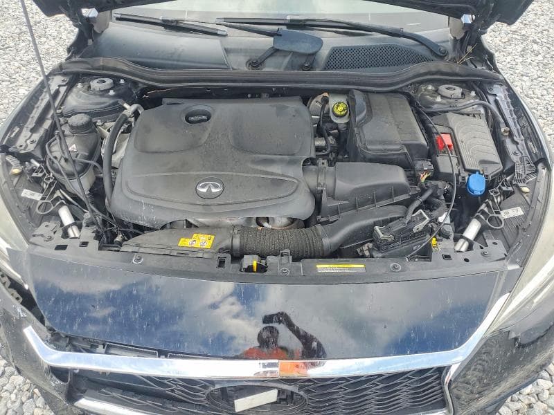 2018 INFINITI QX30 ESSENTIAL 11