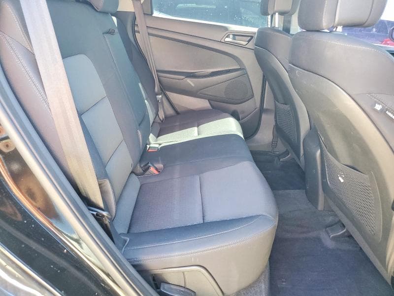 2017 HYUNDAI TUCSON SE 11