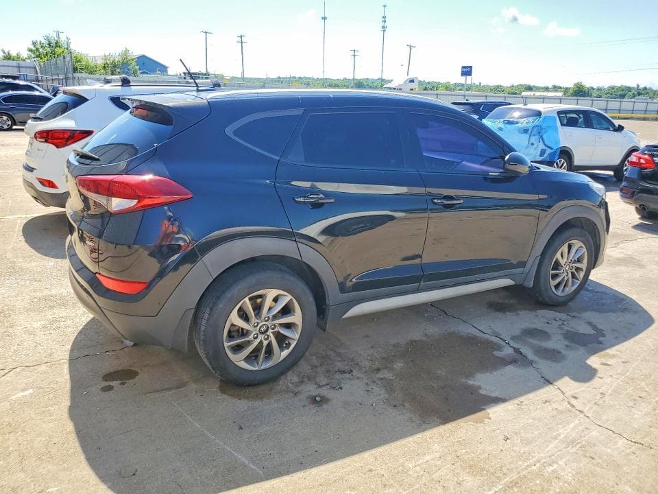 2017 HYUNDAI TUCSON SE 3