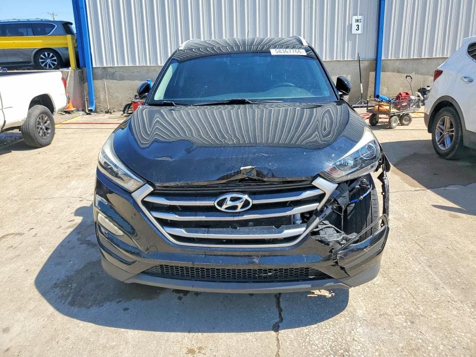 2017 HYUNDAI TUCSON SE 5