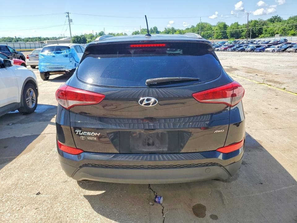 2017 HYUNDAI TUCSON SE 6