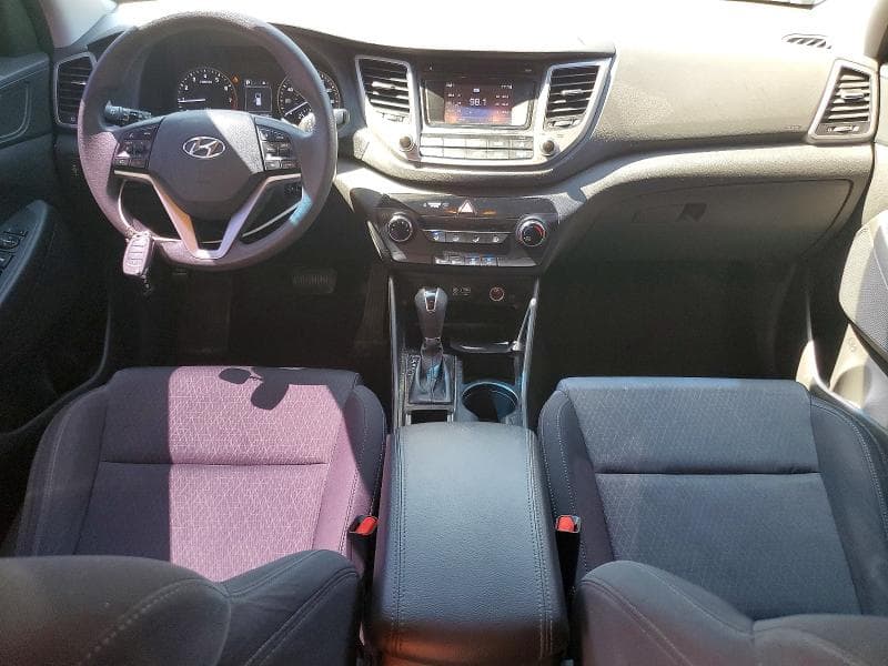 2017 HYUNDAI TUCSON SE 8