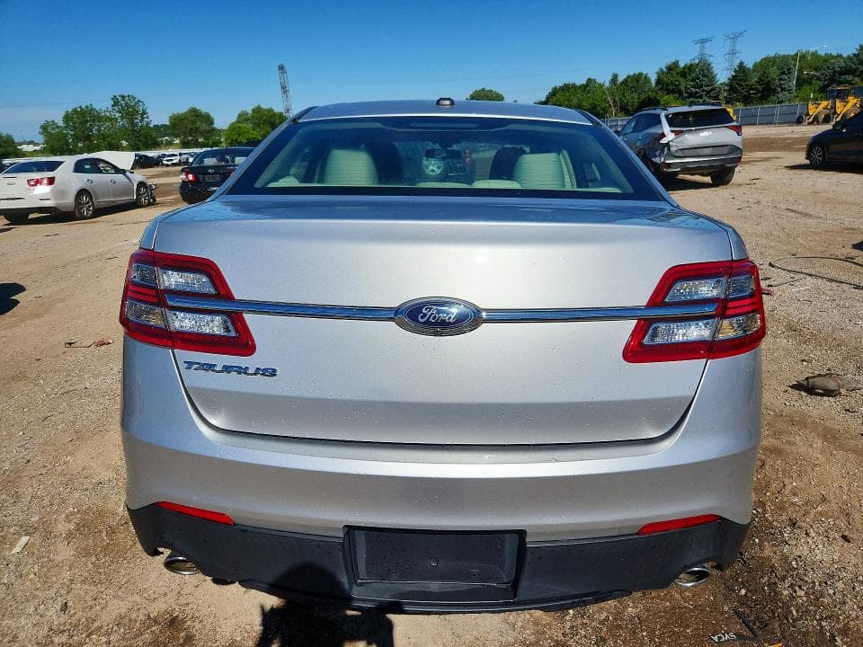 2017 FORD TAURUS SE 6