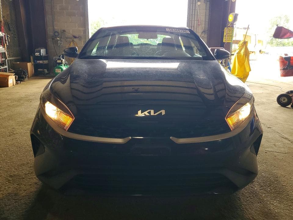 2023 KIA FORTE 5