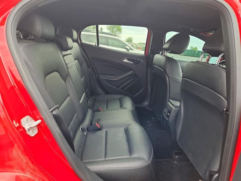 2017 MERCEDES-BENZ GLA 250 4MATIC 250 4MATIC 10