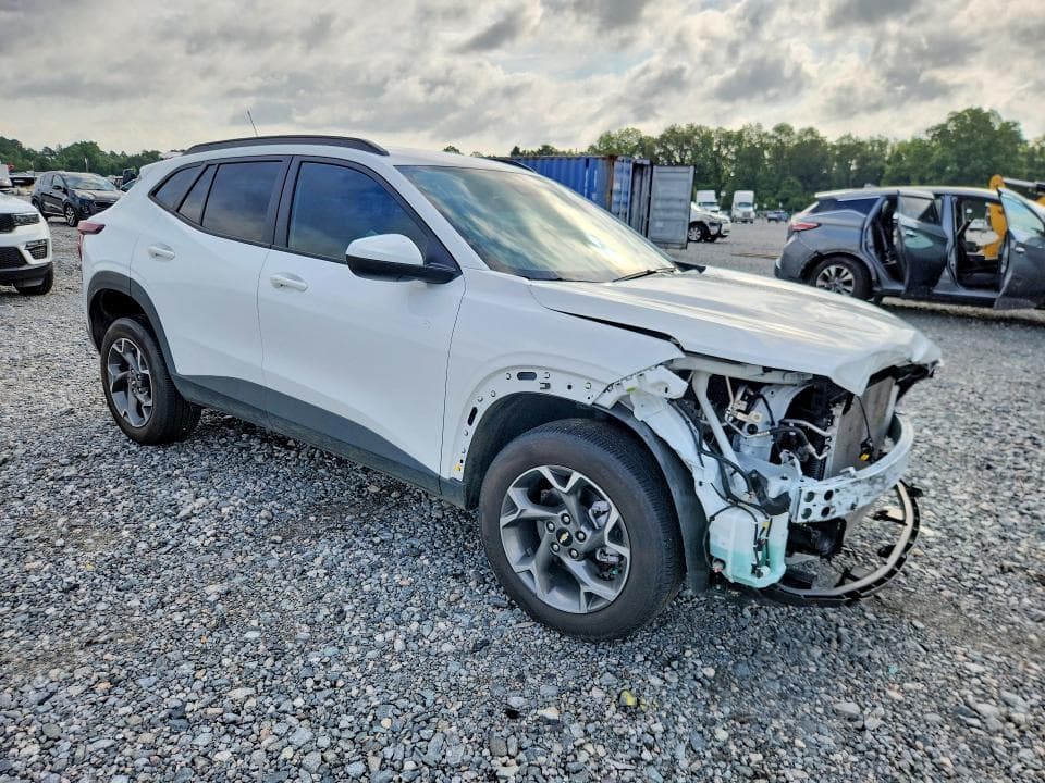 2025 CHEVROLET TRAX 1LT 4