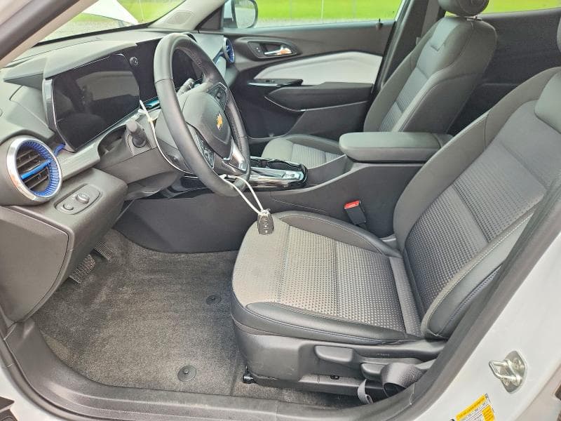 2025 CHEVROLET TRAX 1LT 7
