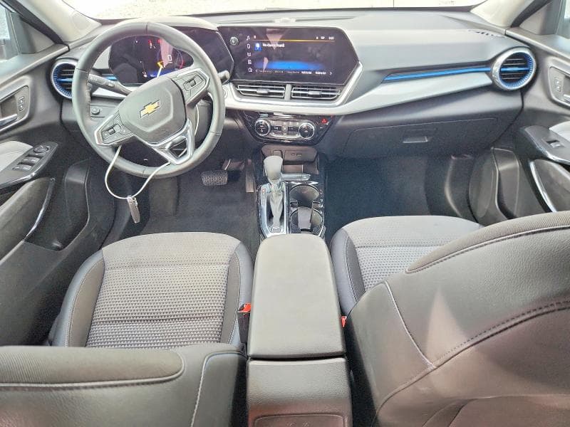 2025 CHEVROLET TRAX 1LT 8