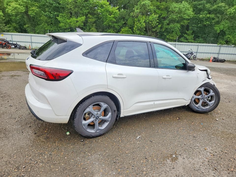 2023 FORD ESCAPE ST LINE 3