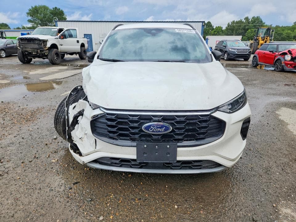 2023 FORD ESCAPE ST LINE 5
