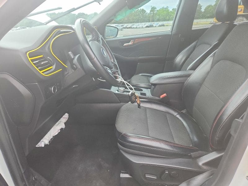 2023 FORD ESCAPE ST LINE 7