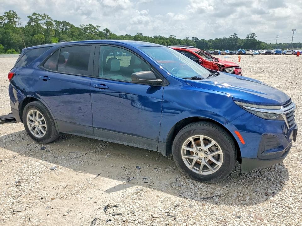 2022 CHEVROLET EQUINOX LS LS 4