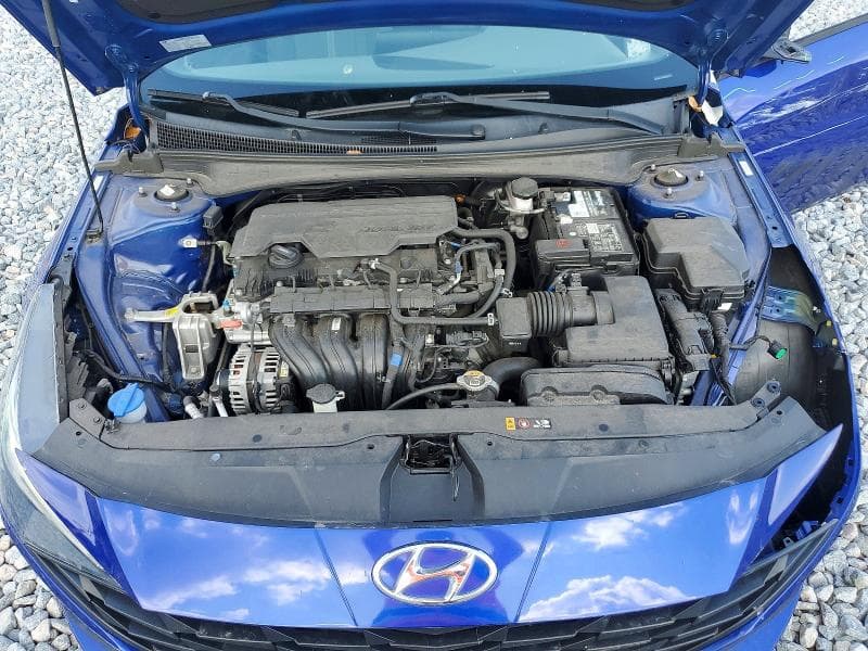 2021 HYUNDAI ELANTRA SE 11