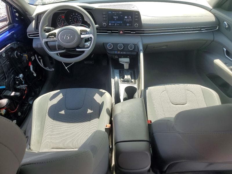 2021 HYUNDAI ELANTRA SE 8