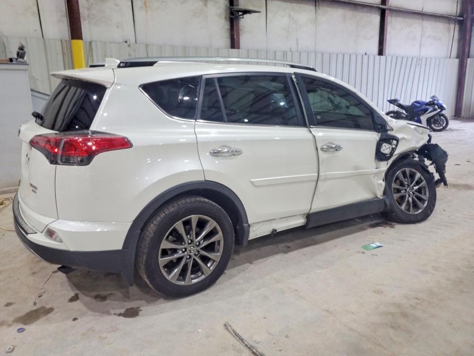 2018 TOYOTA RAV4 LIMITED 3