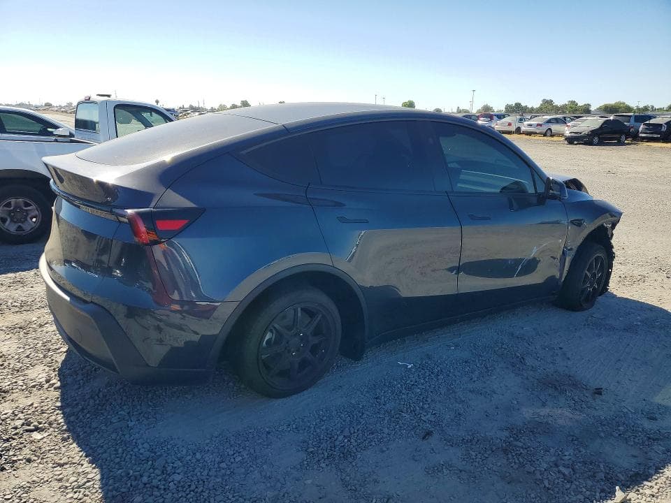 2026 TESLA MODEL Y 3